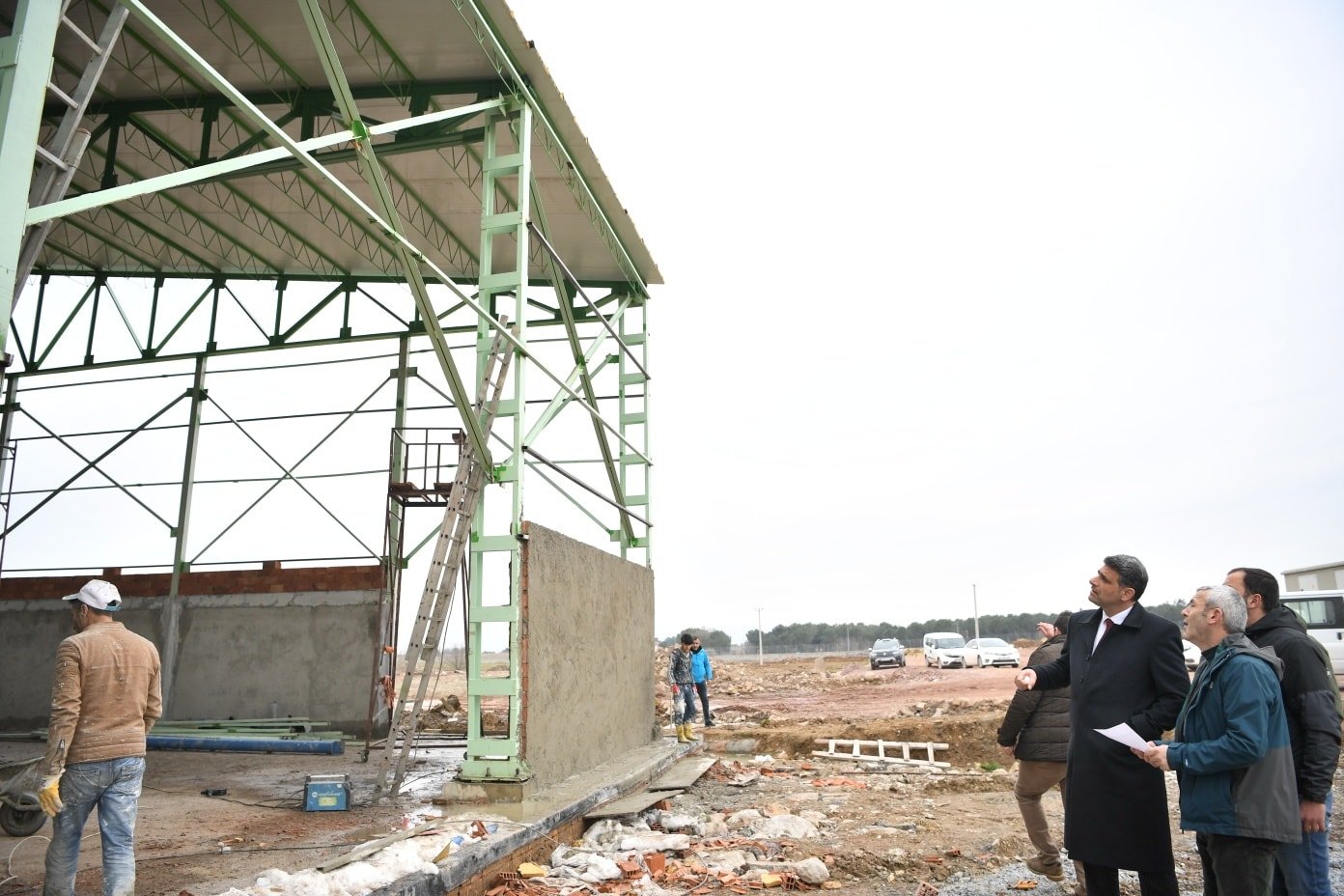 KOCAMAN YENI BINADA INCELEMELERDE BULUNDU 4