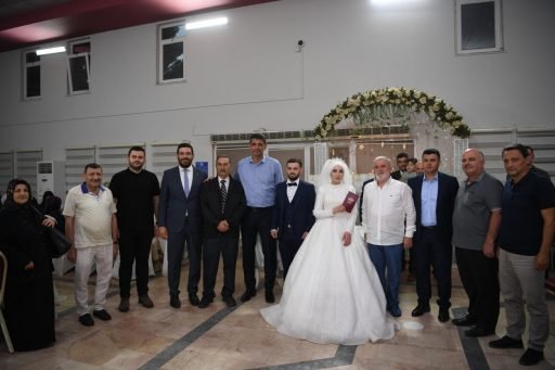 YUNUSC4B0LESELDAC387OKMUTLU28129