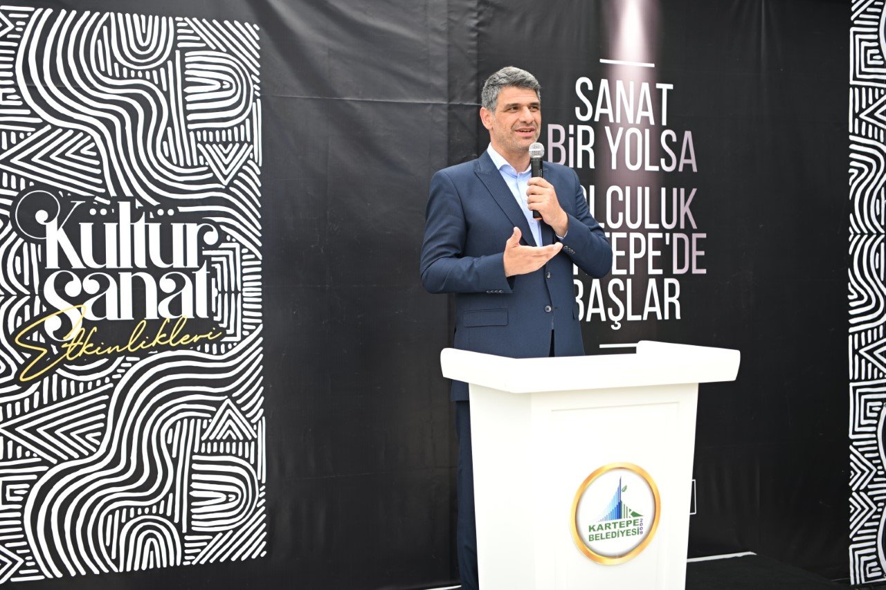 KARTEPEDE ACILAN PICTOR SERGISI HAYRAN BIRAKTI 2