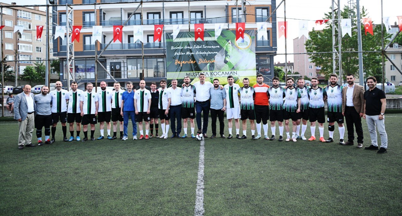 KARTEPEDE BIRIMLER ARASI FUTBOL TURNUVASI BASLADI 1