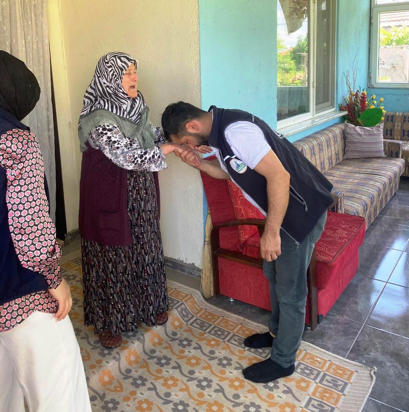 KARTEPELI HAVVA KARA 89.YASINA ALO EVLAT ILE GIRDI 4