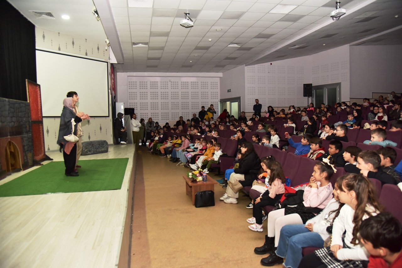 BUGDAYIN HIKAYESI KARTEPEDE 2