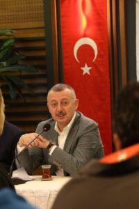 Baskan Buyukakin Kagitsporun sampiyonlarla bulustu 5