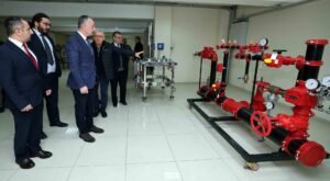 Baskan Buyukakin Makine Muhendislerine konuk oldu 4