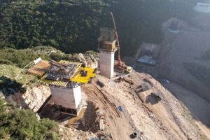 Dilovasi Devlet Hastanesi baglanti yolu nda kopru ayaklari yapiliyor 4