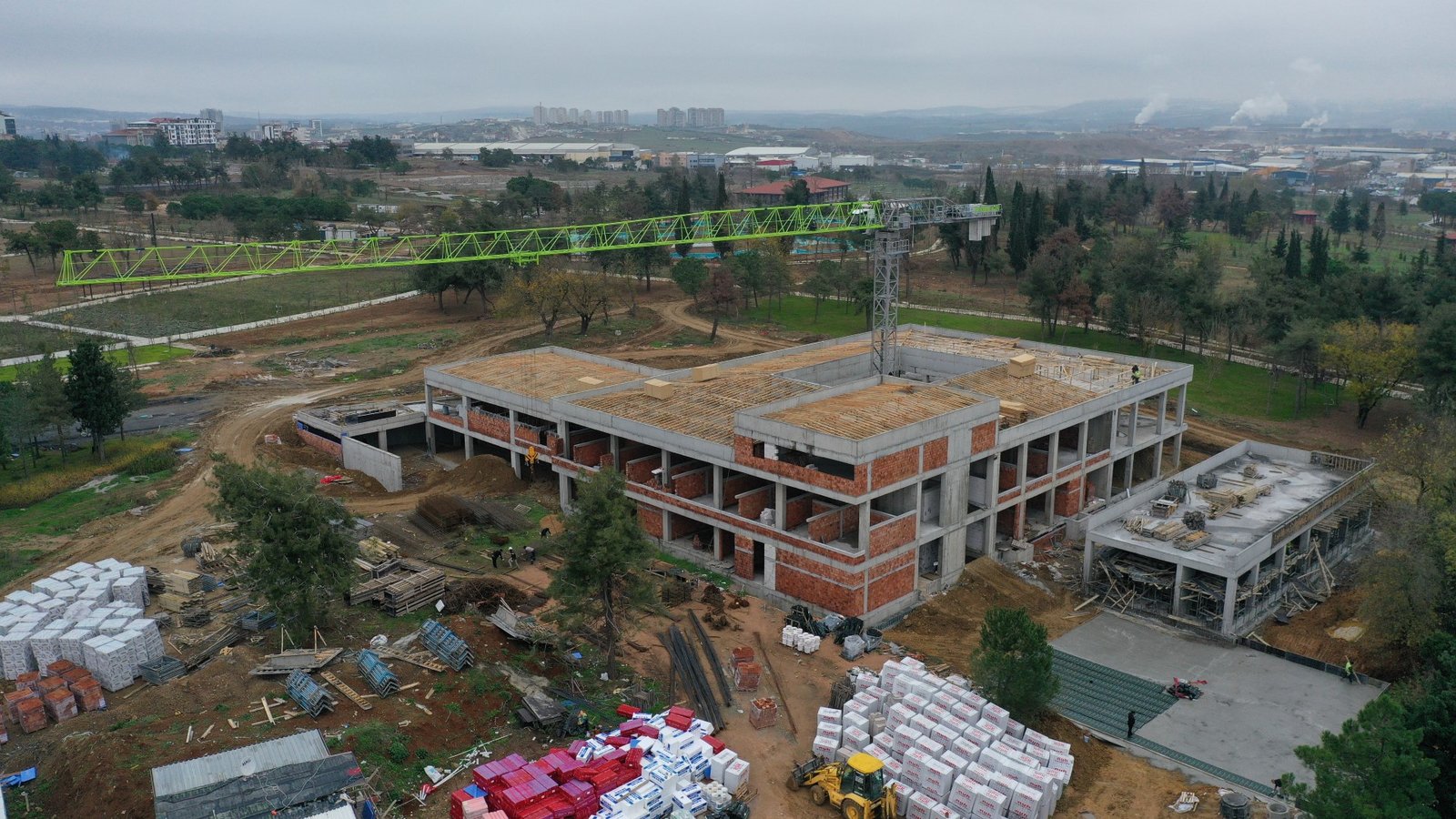 Gebze Engelsiz Yasam Merkezinde cati imalati 3