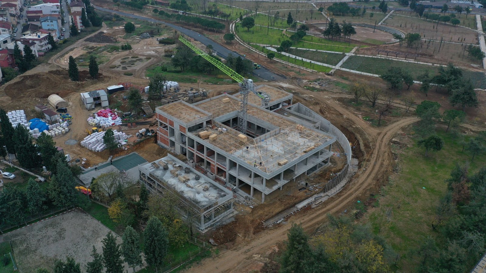 Gebze Engelsiz Yasam Merkezinde cati imalati 5