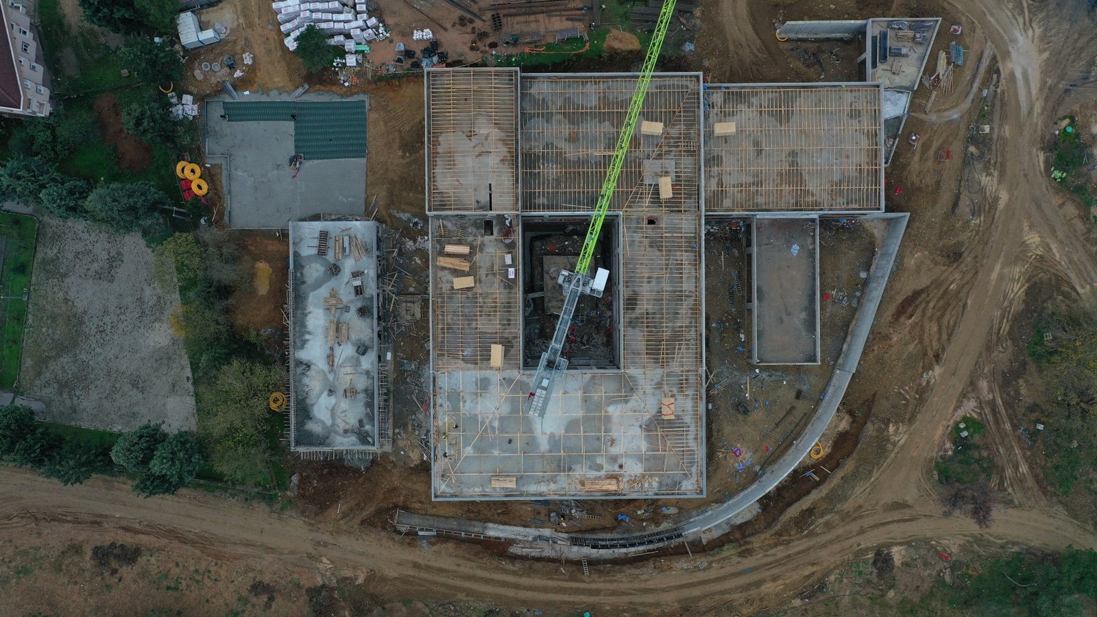 Gebze Engelsiz Yasam Merkezinde cati imalati 7