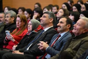 KARTEPEDE MILLI SAIR MEHMET AKIF ERSOY GUNU 5