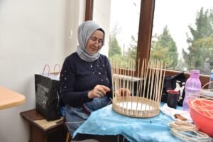 KARTEPEDE YETENEKLERINI KESFEDIYOR 2