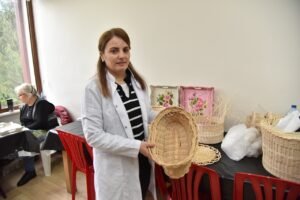 KARTEPEDE YETENEKLERINI KESFEDIYOR 7