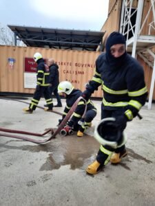 Kocaeli Itfaiyesinden hayat kurtaran egitimler 2