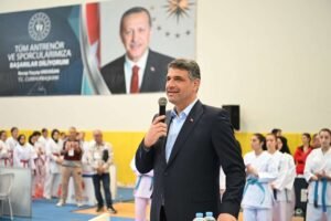 TURKIYE KARATE SAMPIYONASI KARTEPEDE BASLADI 2