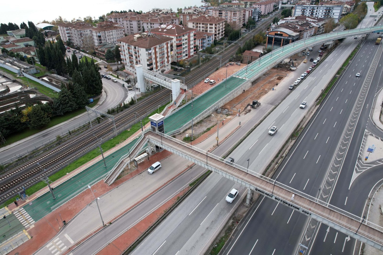 Tramvay hatti duragina 78 araclik otopark 1