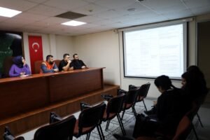 Golcuk Donanma Mahallesine ust gecit 1