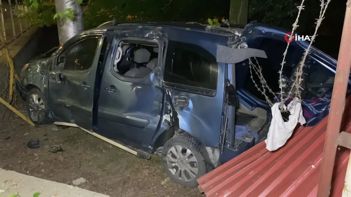 hafif ticari arac agaca carpti 1 yarali 0 IgH35Cqn