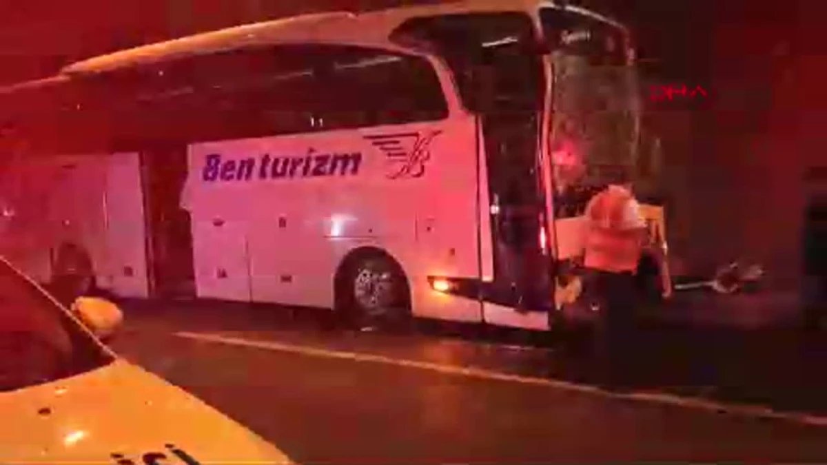 tem otoyolunda zincirleme kaza 15 kisi yaralandi 3 w83O2s79